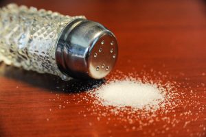 salt shaker/spilt salt